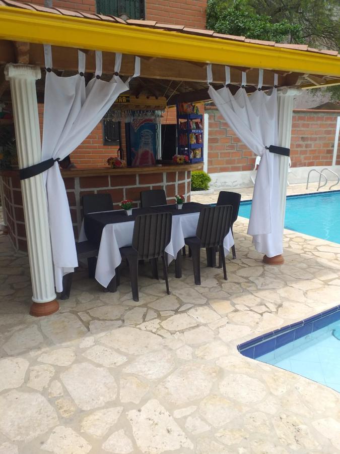 Hotel Boutique Los Gentiles Santa Fe de Antioquia Exterior photo