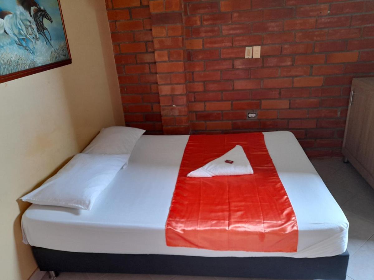 Hotel Boutique Los Gentiles Santa Fe de Antioquia Room photo