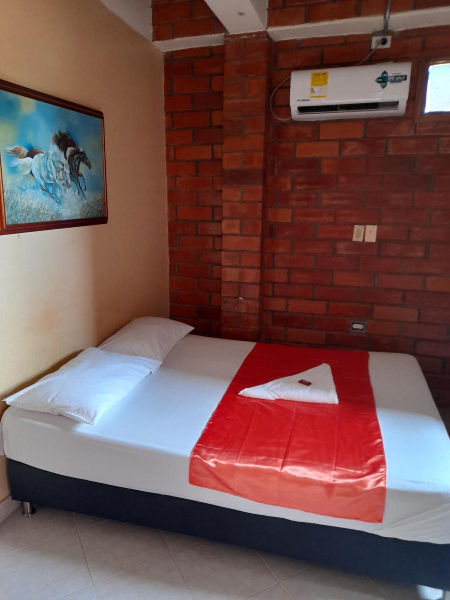 Hotel Boutique Los Gentiles Santa Fe de Antioquia Room photo